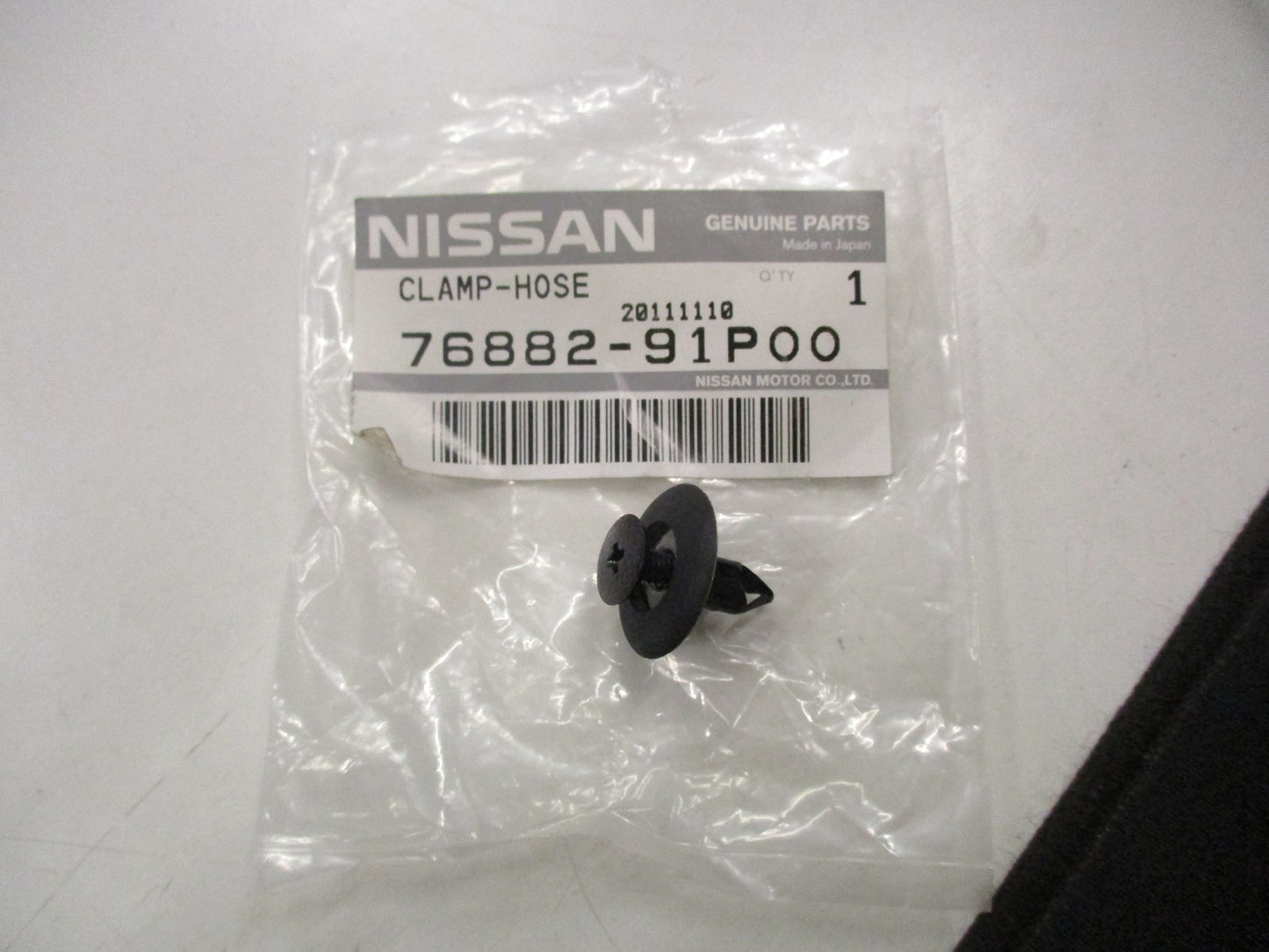 Nissan Genuine Sight Shield Clips New