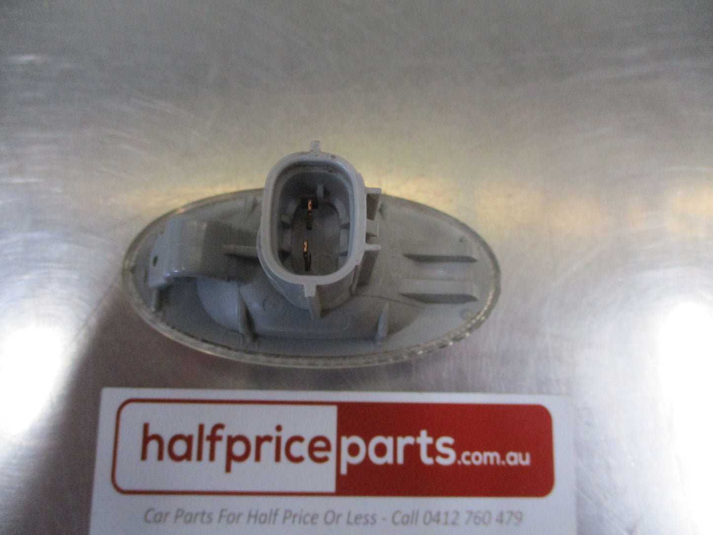 Mazda 2/3/6/BT-50 Genuine Front Wing Clear Side Indicator New Part