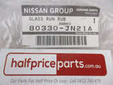 Nissan Teana Genuine Right Hand Front Door Glass Run Rubber New Part