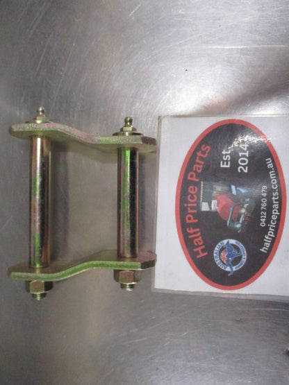 EFS Greaseable Shackle Suits for Mitsubishi Triton / Pajero (1 ONLY) New Part