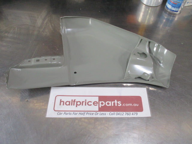 Mazda E Series Van Genuine Front Right Hand Corner Panel New Part