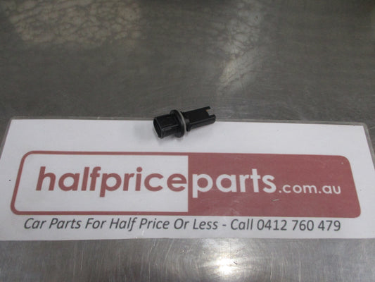 Mazda CX-7 / RX-8 Genuine Tail Light Bulb Socket New Part