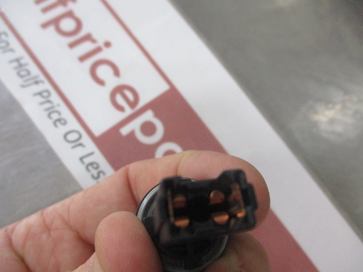 Mazda CX-7 / RX-8 Genuine Tail Light Bulb Socket New Part
