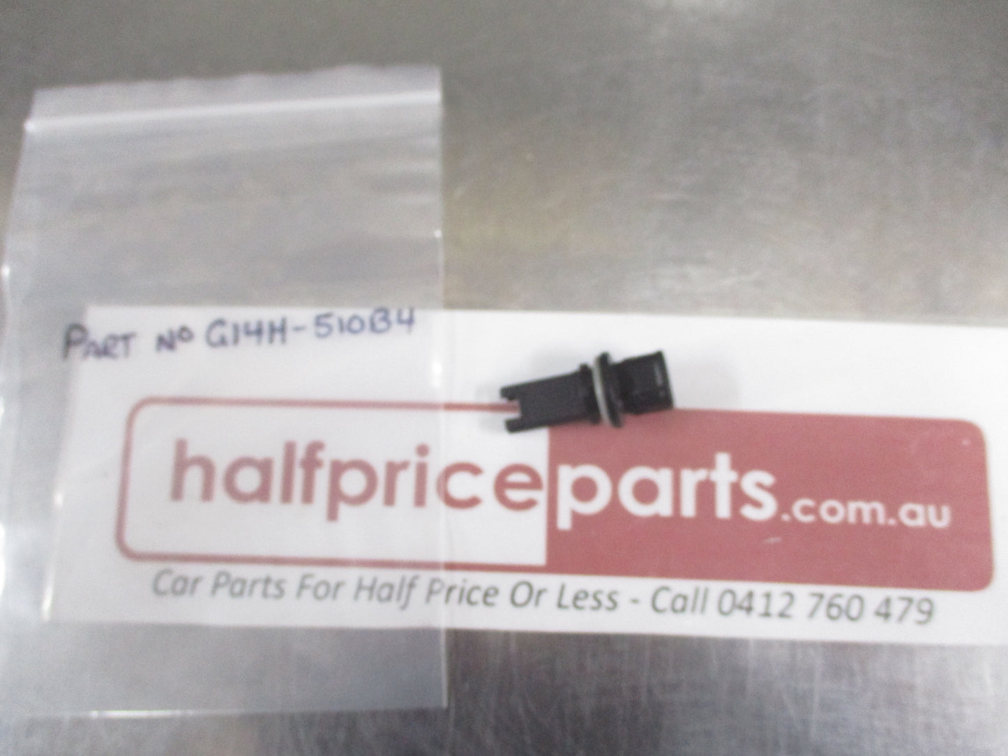 Mazda CX-7 / RX-8 Genuine Tail Light Bulb Socket New Part