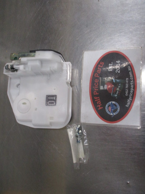 Mitsubishi Outlander Genuine Left Hand Front Door Latch Lock New Part