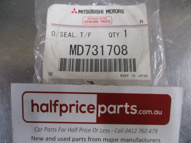 Mitsubishi Challenger Genuine Output Shaft Axle Case Oil Seal New Part