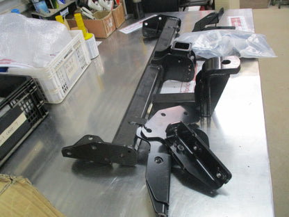 Subaru Impreza Hatch Genuine Tow Bar Kit New Part