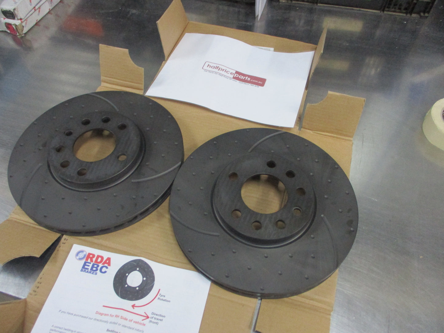 RDA Front Disc Rotors (Pair) Slotted/Dim Suits Holden Vectra JR-JS-JS2 New Part