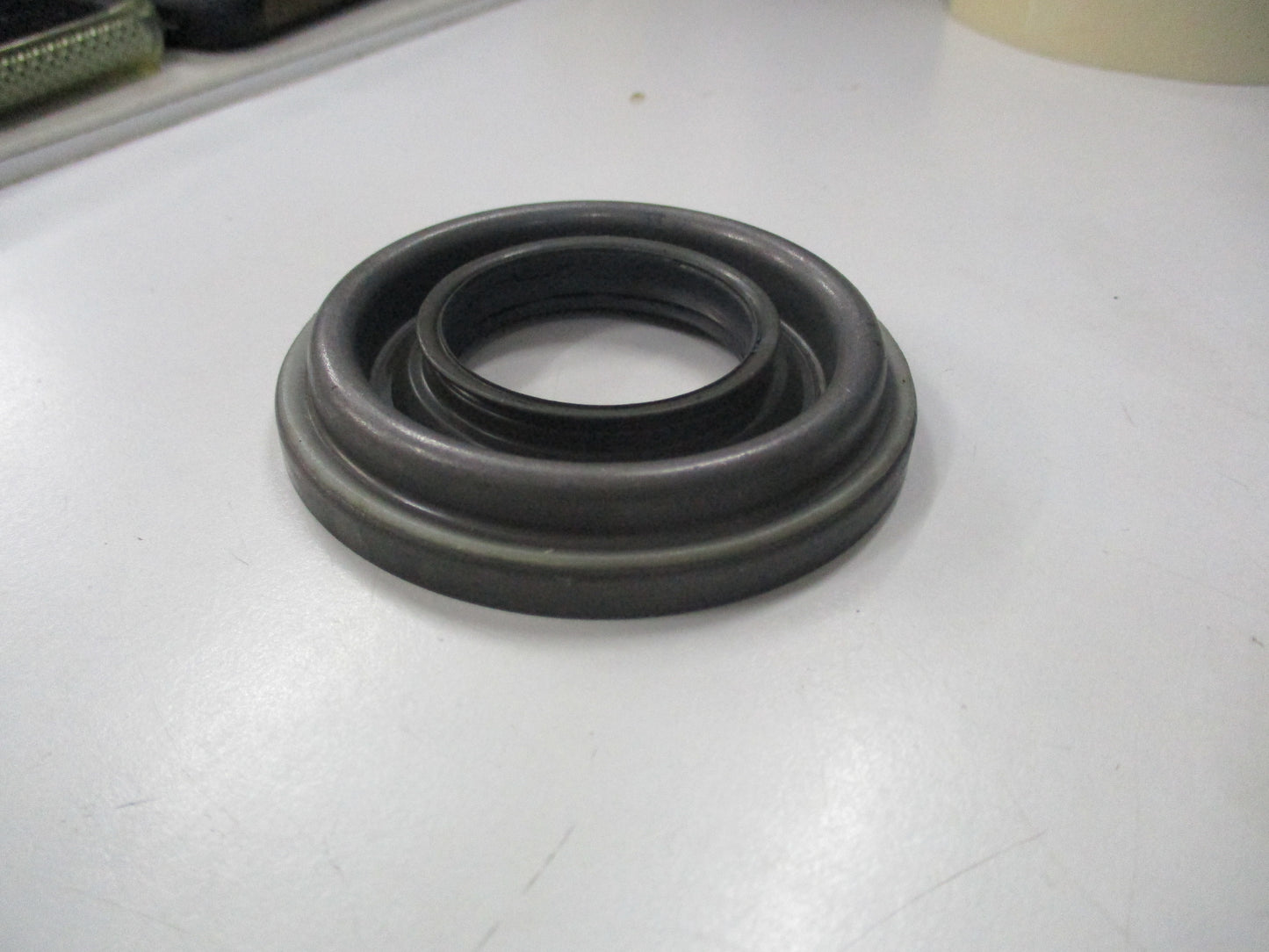 Dana Spicer Diff Pinion Seal New