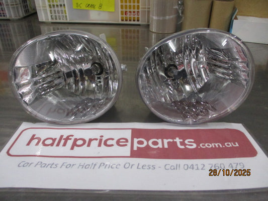 Fog Light Pair Large 12 Volt Left And Right Used Part VGC