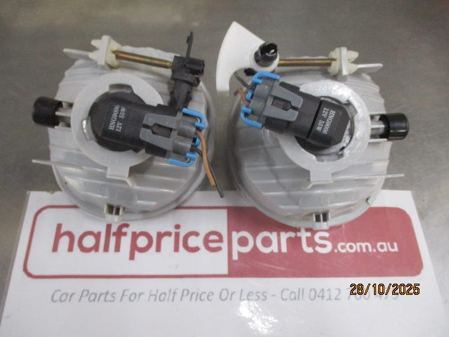 Fog Light Pair Large 12 Volt Left And Right Used Part VGC