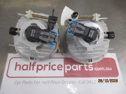 Fog Light Pair Large 12 Volt Left And Right Used Part VGC