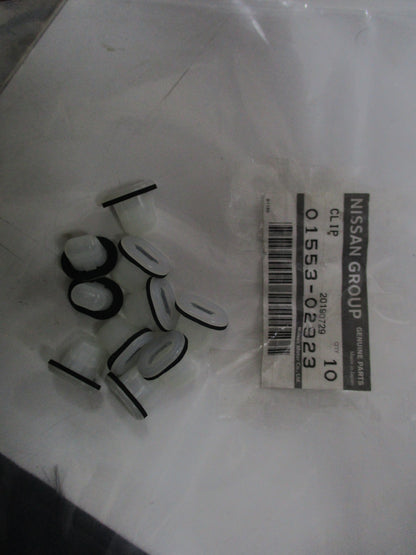 Nissan Genuine Wheel Flare Grommet New