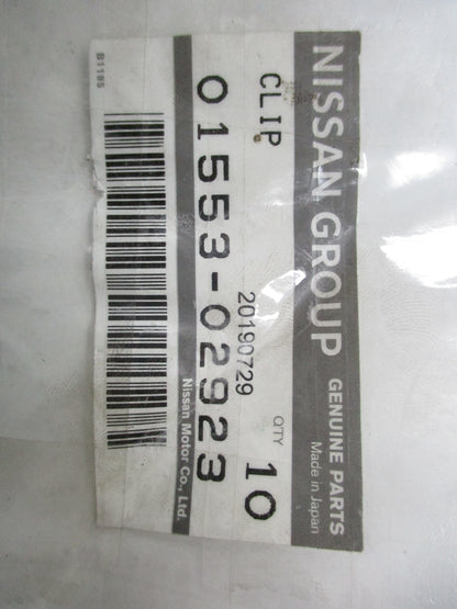 Nissan Genuine Wheel Flare Grommet New
