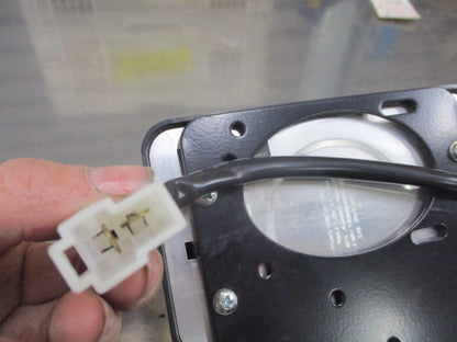 12 Volt Light Assembly With Mounting Bracket Suits Boats Caravans Or Canopy's New Part