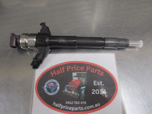 Mitsubishi Pajero Genuine Fuel Injector (1 ONLY) New Part