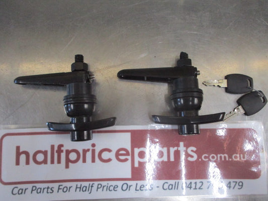 Canopy Side 2 Lift Window Latch/Handle/2 Keys Assembly New Part