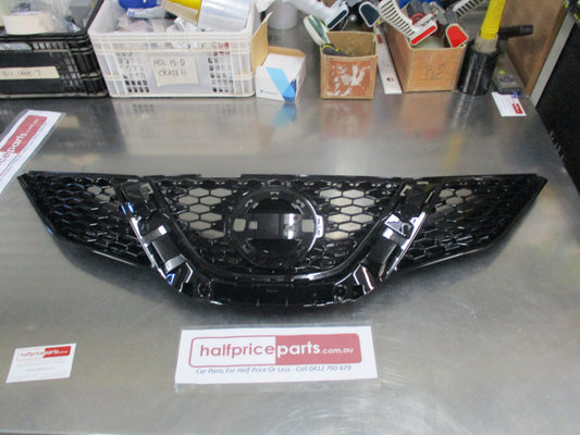 Nissan Qashqai Genuine Front Upper Center Grille (Black) New Part