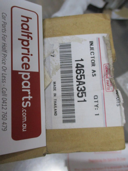 Mitsubishi Pajero Genuine Fuel Injector (1 ONLY) New Part