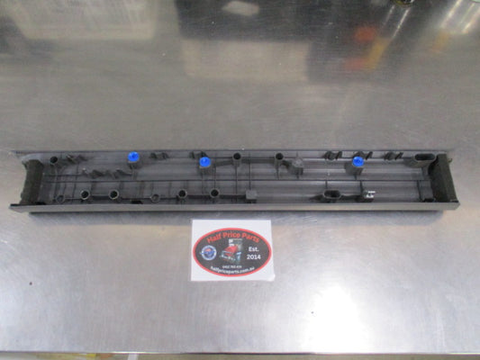 Kia Carnival Genuine Right Hand Rear Door Trim Scuff Plate (Grey) New Part