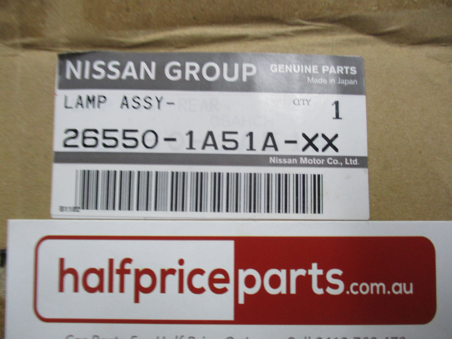 Nissan Elgrand Genuine Rear Center Combination Light New Part