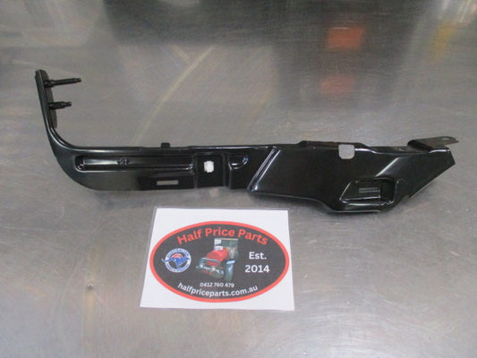 Kia Sorento Genuine Right Hand Rear Bumper Side Bracket New Part