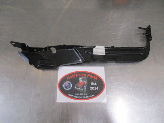 Kia Sorento Genuine Right Hand Rear Bumper Side Bracket New Part