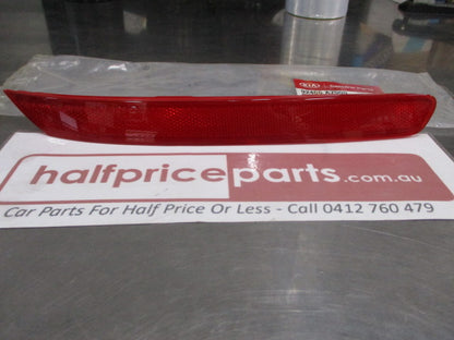 Kia Cerato Genuine Right Hand Rear Bumper Reflector New Part.