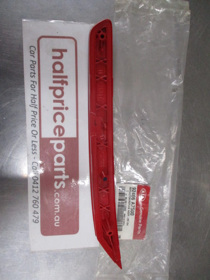 Kia Cerato Genuine Right Hand Rear Bumper Reflector New Part.