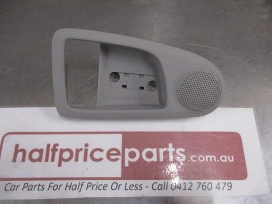 Kia Cerato Genuine Right Hand Front Door Handle Trim Housing (Pure Gray) New Part