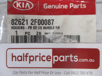 Kia Cerato Genuine Right Hand Front Door Handle Trim Housing (Pure Gray) New Part