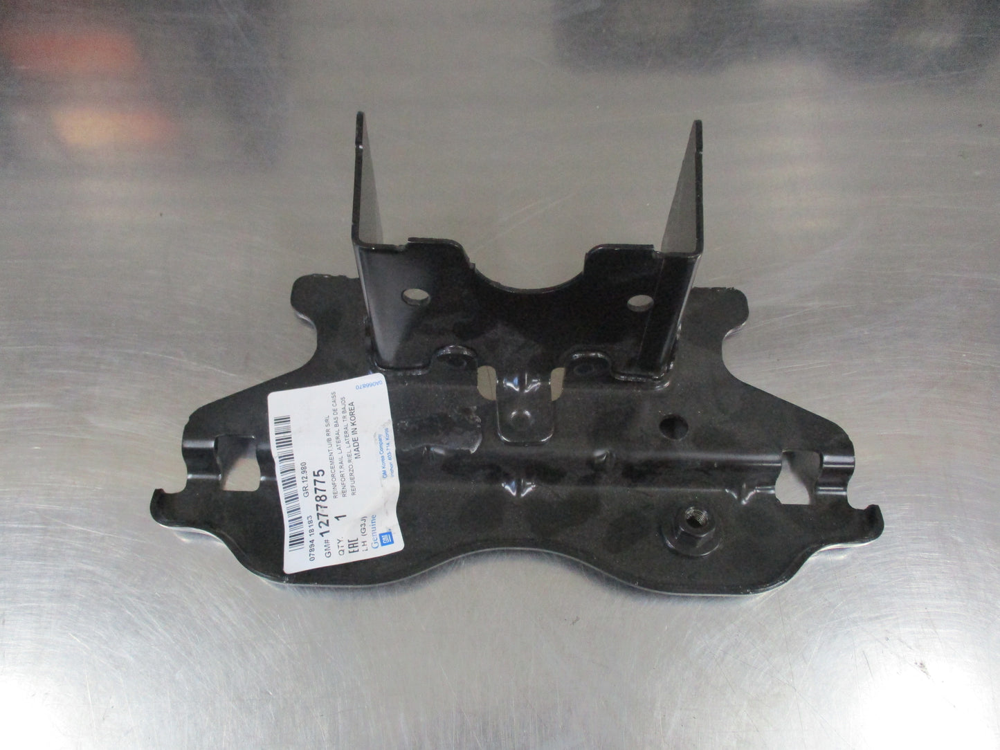GM Genuine Underbody Side Rail Reinforcement New