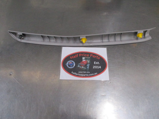 Kia Carnival Genuine Right Hand Rear Window Panel Trim Assembly New Part