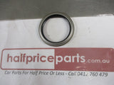 Toyota Hilux/Surf IFS Genuine Front Wheel Hub Seal New Part