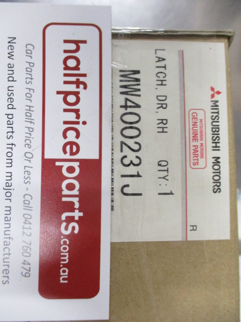 Mitsubishi Outlander Genuine Right Hand Front Door Latch Kit New Part