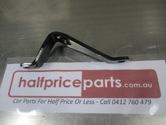 Toyota Landcruiser Genuine Right hand Stabilizer Bracket New Part