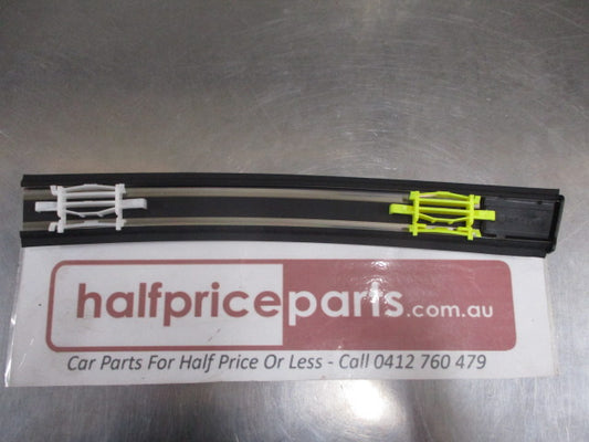 Kia Seltos Genuine Front Left Hand Roof Rack Cover Molding New Part