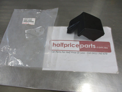 Toyota Rav4 Genuine Left Hand Front Mudguard Subassy New Part