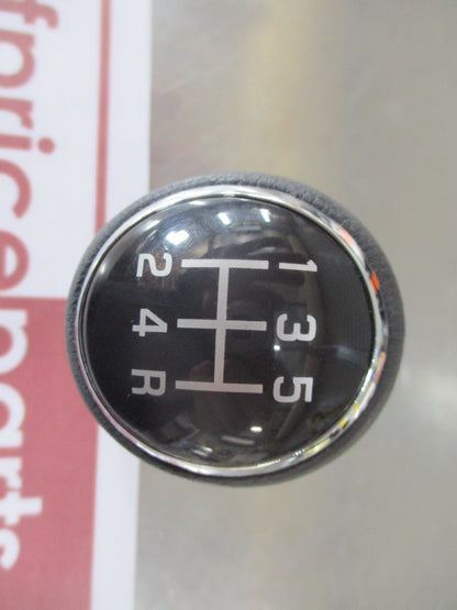 Suzuki SX-4 S-Cross Genuine 5 Speed Leather Gear Knob (Black Chrome)New Part