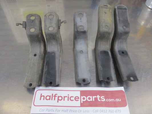 Left/Right Hand Side Step Bracket Sold As Set Of 5 Only Used Part