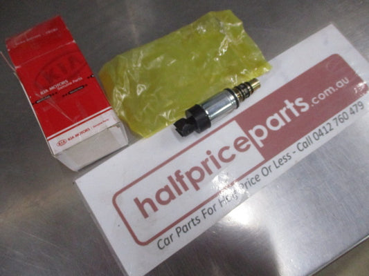 Kia Carnival/Seltos/Sportage/ Hyundai/Kona/Tucson/Veloster Genuine Water Pump Control Valve New Part