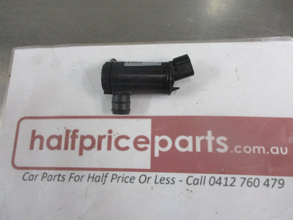 Holden Commodore VE-VF/Statesman Caprice Genuine Windscreen Washer Pump New Part