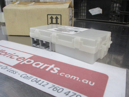 Mitsubishi Triton Genuine Electronic Time And Alarm Control Unit New Part