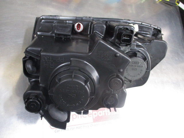 Kia Serento Genuine Right Hand Front Head Light New Part