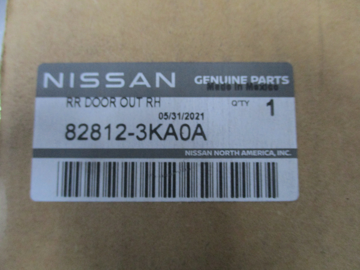 Nissan Pathfinder Genuine Rear Drivers Side Outer Tape New