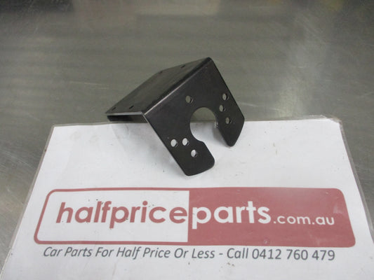 Toyota Genuine Trailer 7 Pin Round Small Bracket New Part