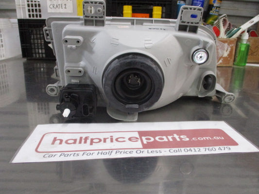 Kia Sportage Genuine Left Hand Front Headlight (Passenger) New Part
