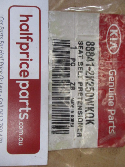 Kia Soul Genuine Right Hand Seat Belt Pretensioner Anchor (Drivers) New Part