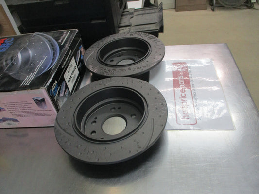 RDA Rear Disc Brake Rotors (Pair) Slotted-Dimpled Suits Honda CR-V New Part.