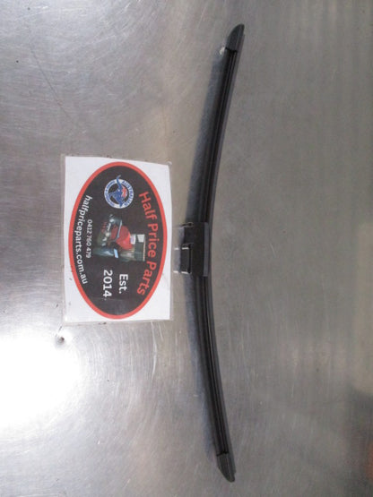 Ford Focus Genuine Front Passengers Wiper Blade New Part